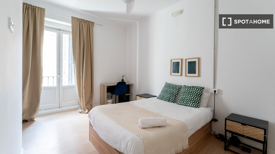 Double room Madrid, 10 beds — photo 65
