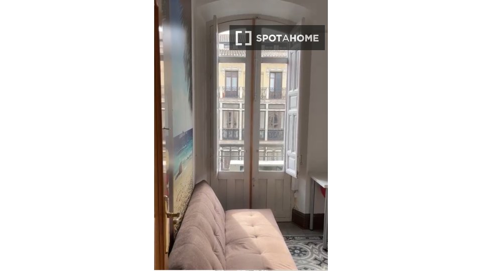Double room Granada, 4 beds, 150m² — photo 24