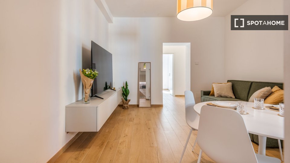 Apartment Milan, 1 bed, 69m² — photo 12