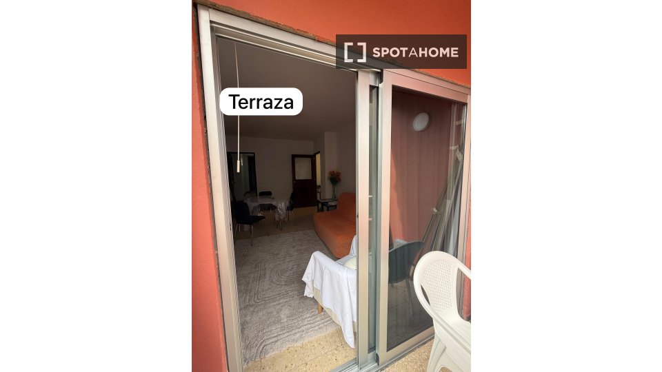 Double room Santa_Cruz_De_Tenerife, 4 beds, 130m² — photo 3