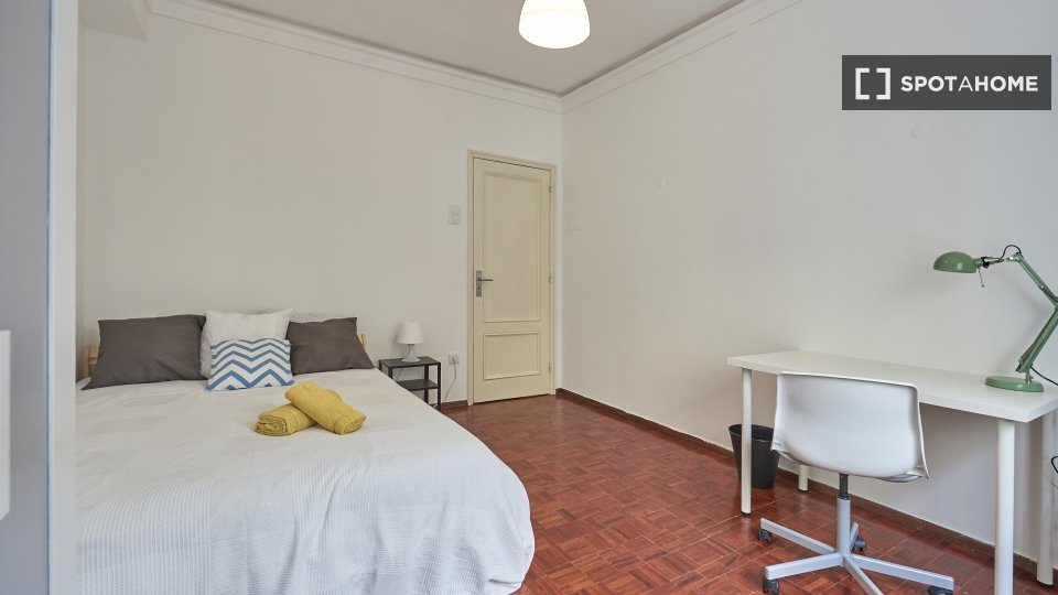 Double room Lisbon, 9 beds, 160m² — photo 48