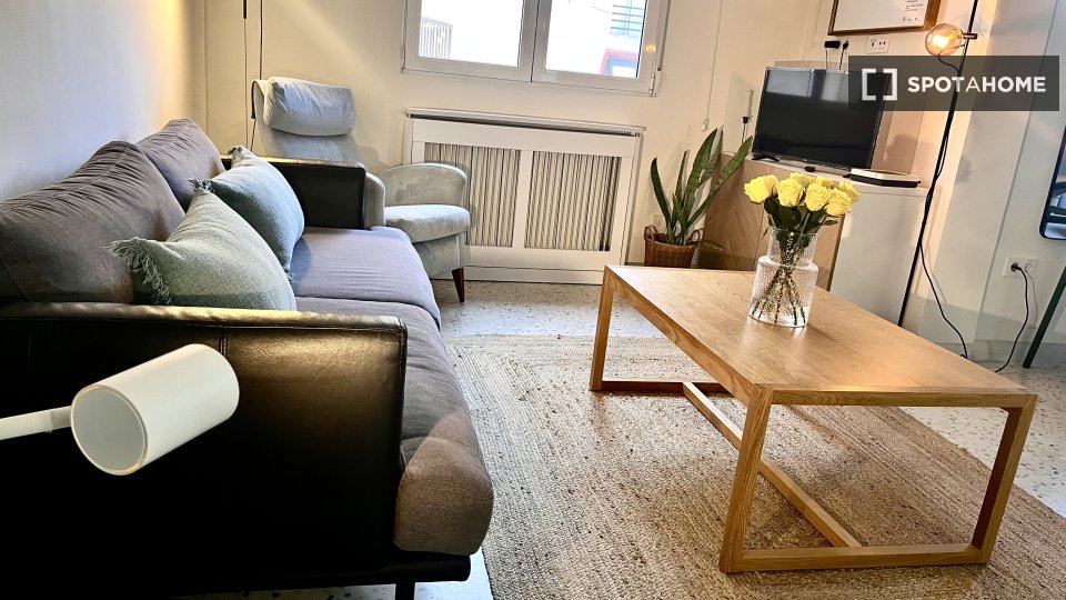 Apartment Granada, 3 beds, 70m² — photo 2