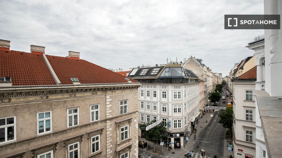 Apartment Vienna, 1 bed, 54m² — photo 14