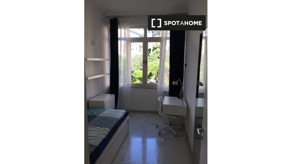 Double room Rome, 5 beds — photo 18