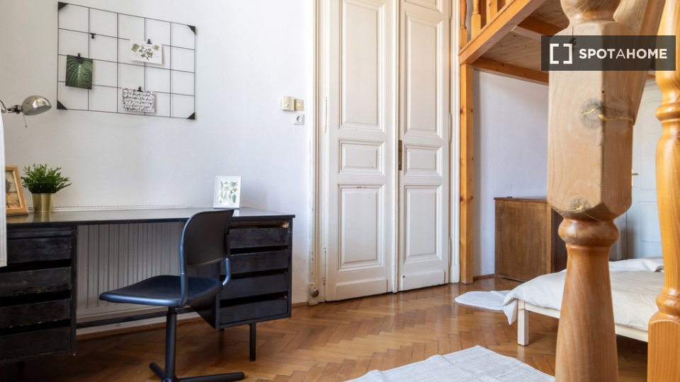 Double room Budapest, 4 beds, 105m² — photo 4