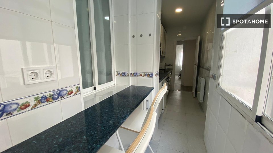Double room Madrid, 4 beds — photo 18