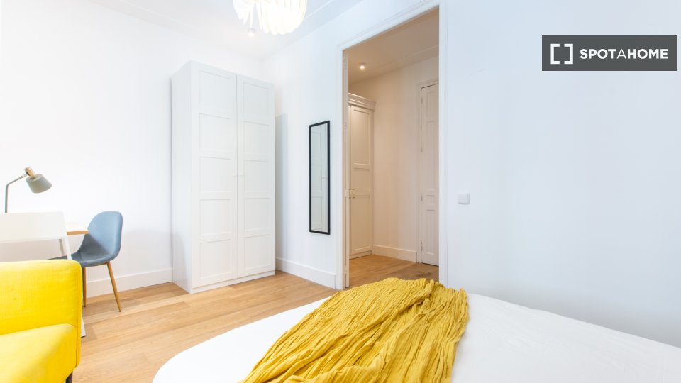 Double room Madrid, 8 beds — photo 6