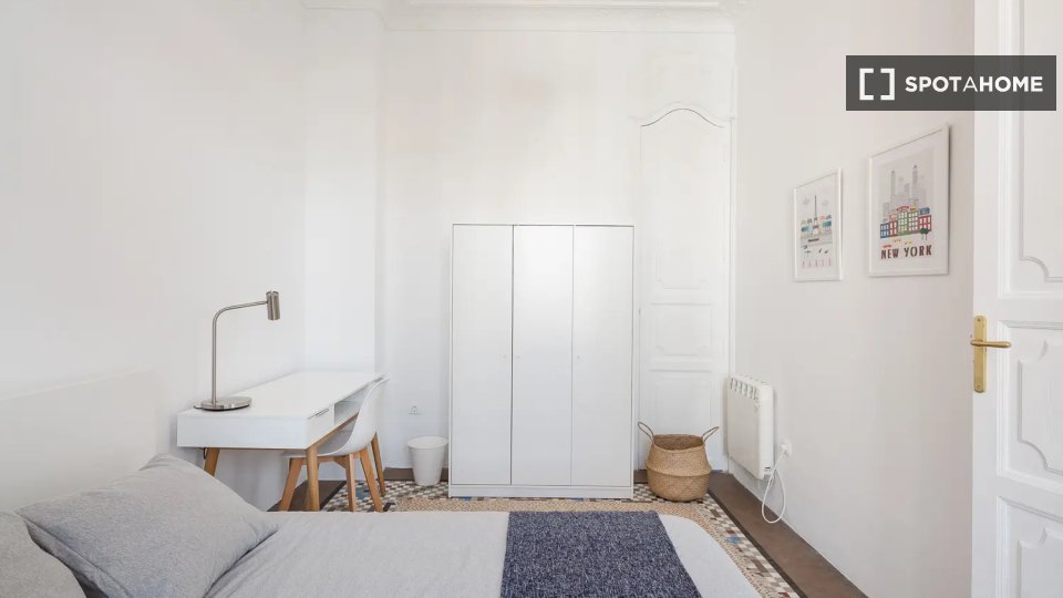 Double room Valencia, 5 beds — photo 13