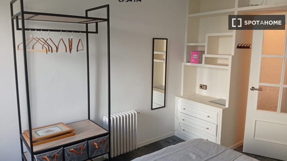Double room Madrid, 8 beds — photo 7