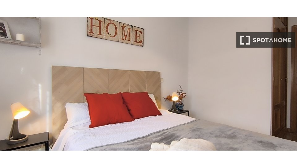 Apartment Madrid, 2 beds — photo 15