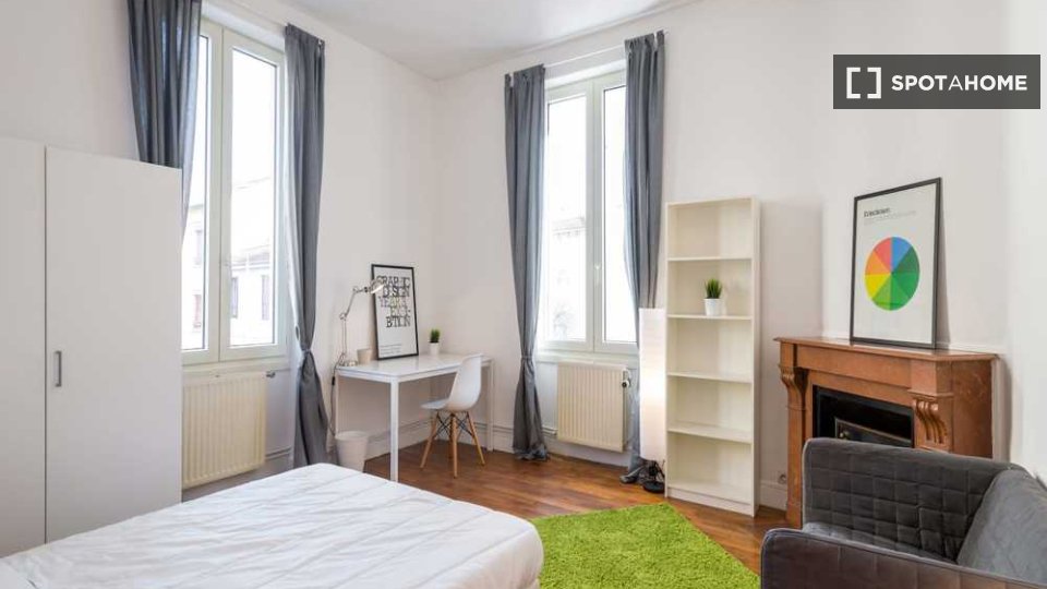 Double room Lyon, 9 beds, 200m² — photo 11