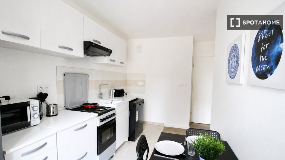 Chambre double Paris, 4 chambres — photo 22