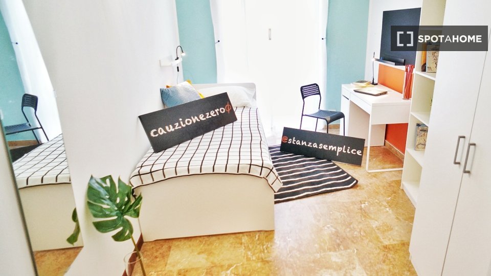 Double room Milan, 5 beds — photo 14