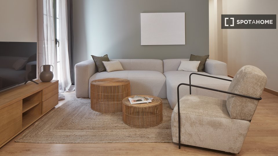 Apartment Barcelona, 2 beds, 75m² — photo 3