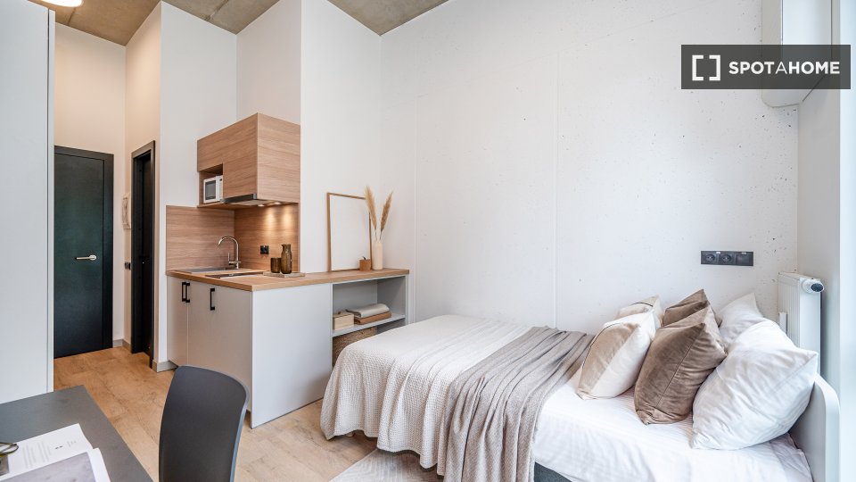 Apartment Riga, 5 beds, 16m² — photo 7