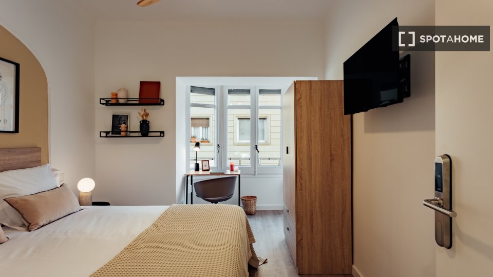 Double room Barcelona, 8 beds, 207m² — photo 19