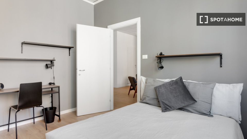 Double room Milan, 6 beds, 100m² — photo 10