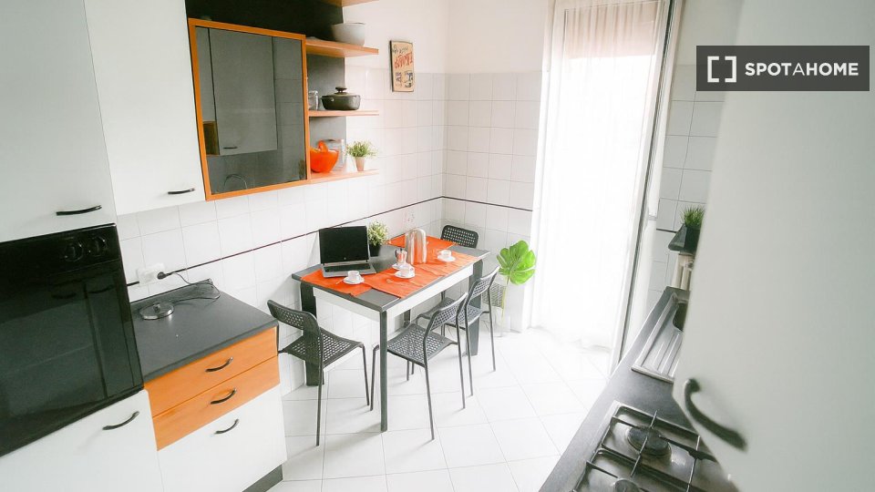 Double room Milan, 4 beds — photo 7