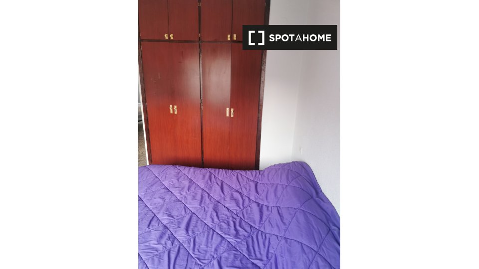 Double room Granada, 4 beds, 100m² — photo 13