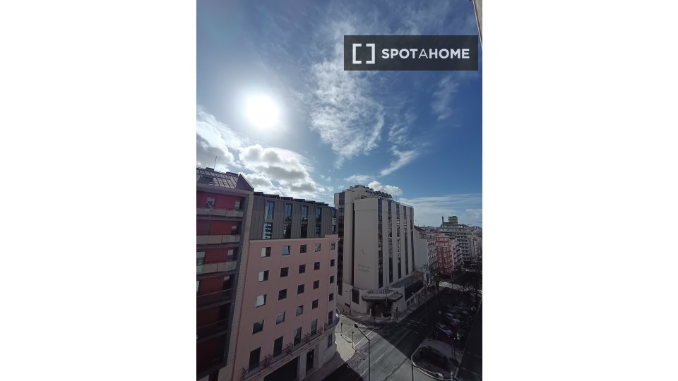 Double room Lisbon, 9 beds, 160m² — photo 12
