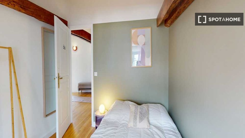 Double room Paris, 7 beds, 160m² — photo 11