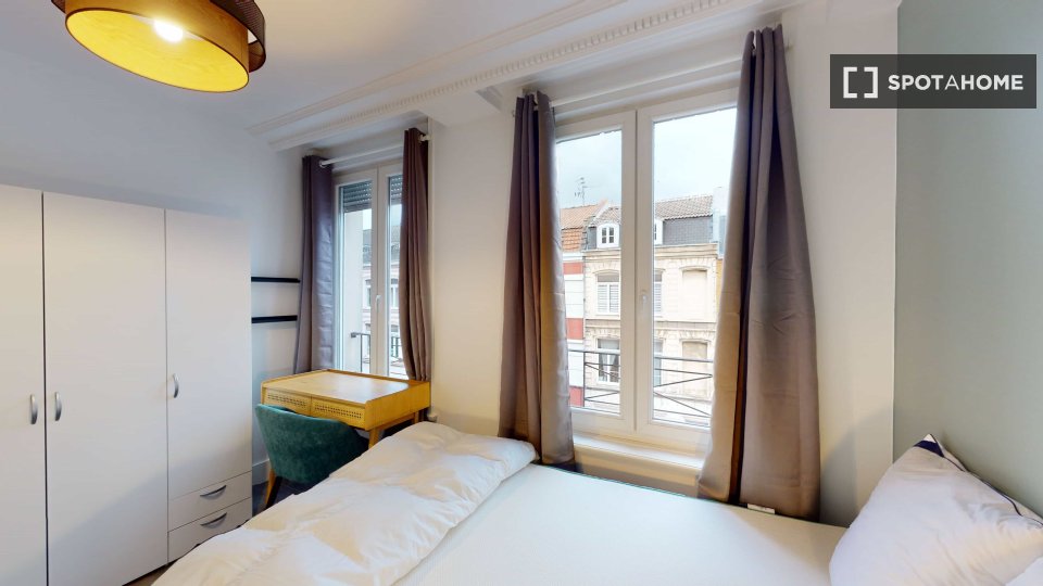 Double room Lille, 15 beds — photo 25