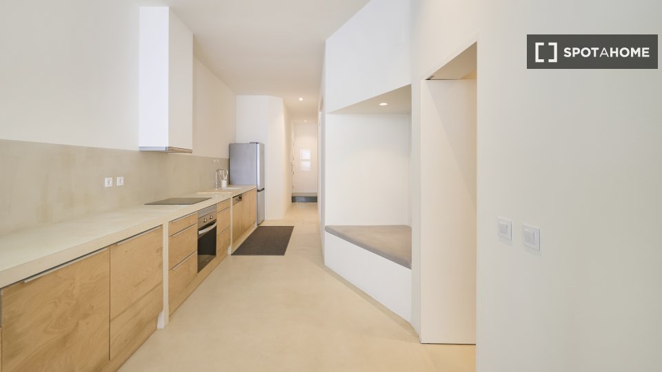 Apartment Lisbon, 2 beds — photo 13