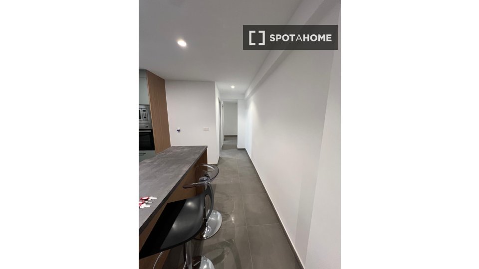Double room Alicante, 5 beds — photo 10