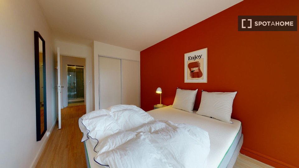 Double room Marseille, 15 beds — photo 17