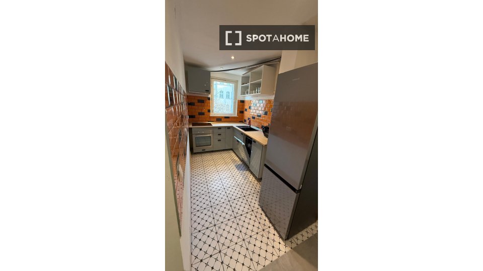 Double room Berlin, 3 beds, 20m² — photo 2