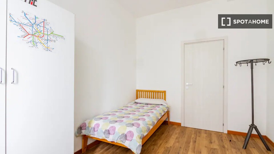 Double room Milan, 2 beds — photo 2