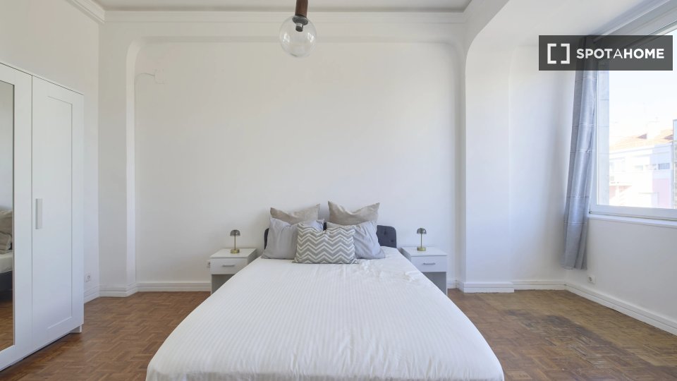 Double room Lisbon, 7 beds — photo 3