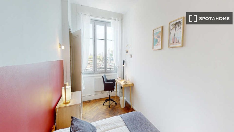 Double room Lyon, 4 beds, 130m² — photo 21