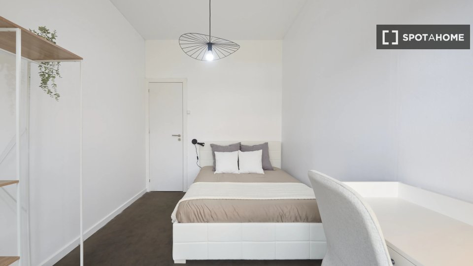 Double room Lisbon, 9 beds — photo 12