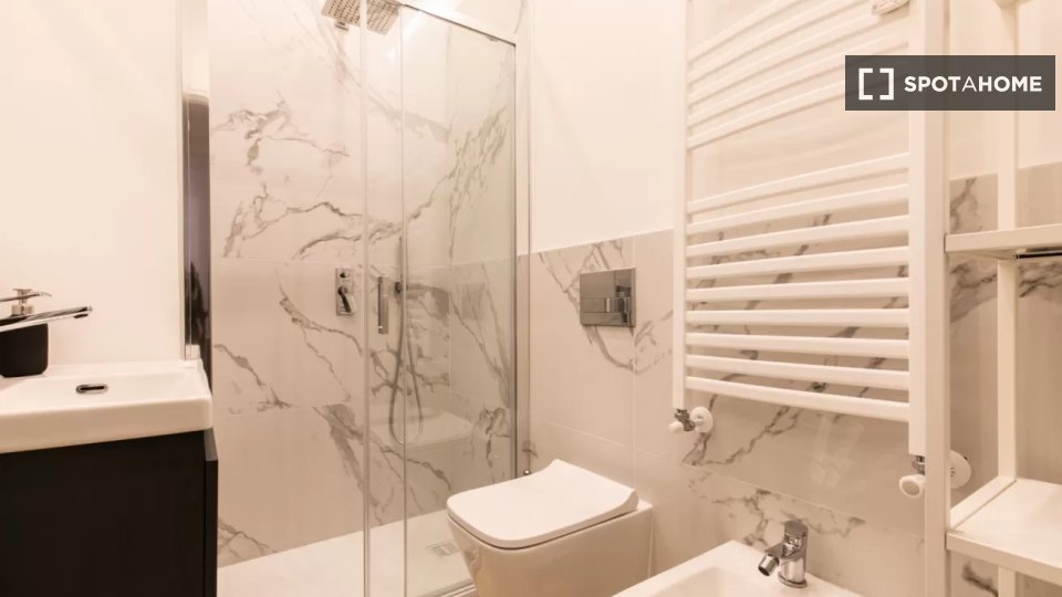 Apartment Milan, 1 bed, 33m² — photo 15