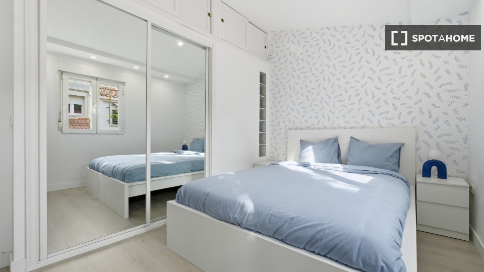 Double room Madrid, 4 beds, 110m² — photo 15