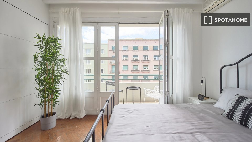 Double room Lisbon, 8 beds — photo 5