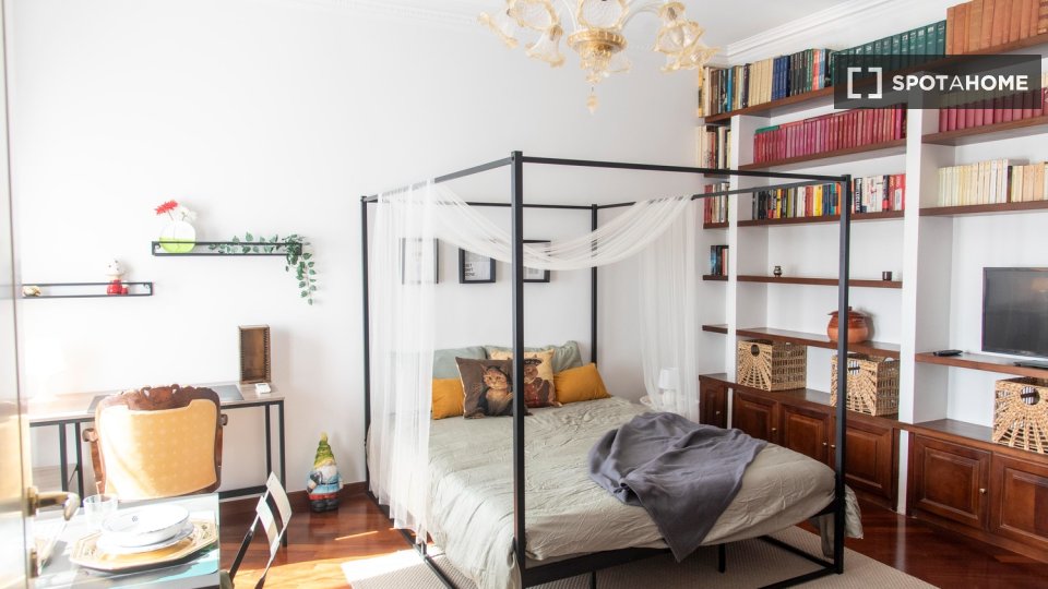 Double room Rome, 4 beds — photo 19