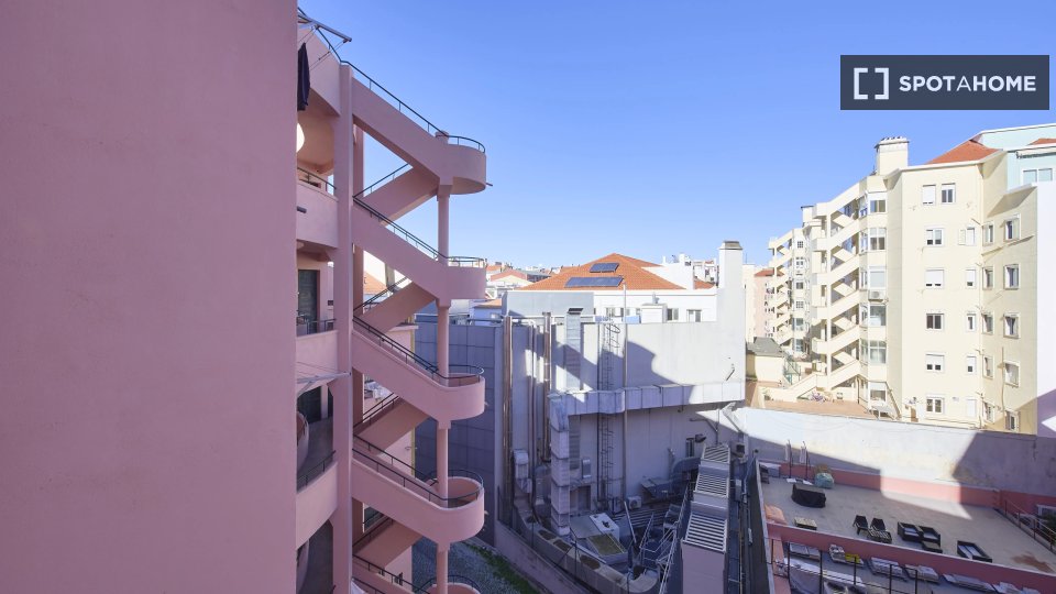 Double room Lisbon, 6 beds — photo 1