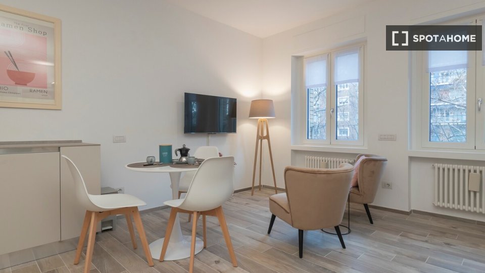 Apartment mono Milan — photo 1