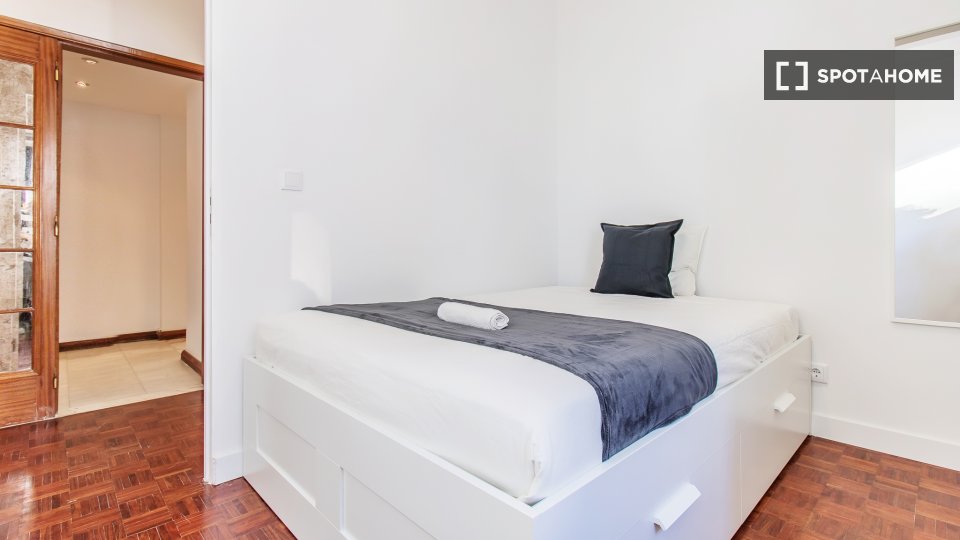 Double room Lisbon, 10 beds — photo 10