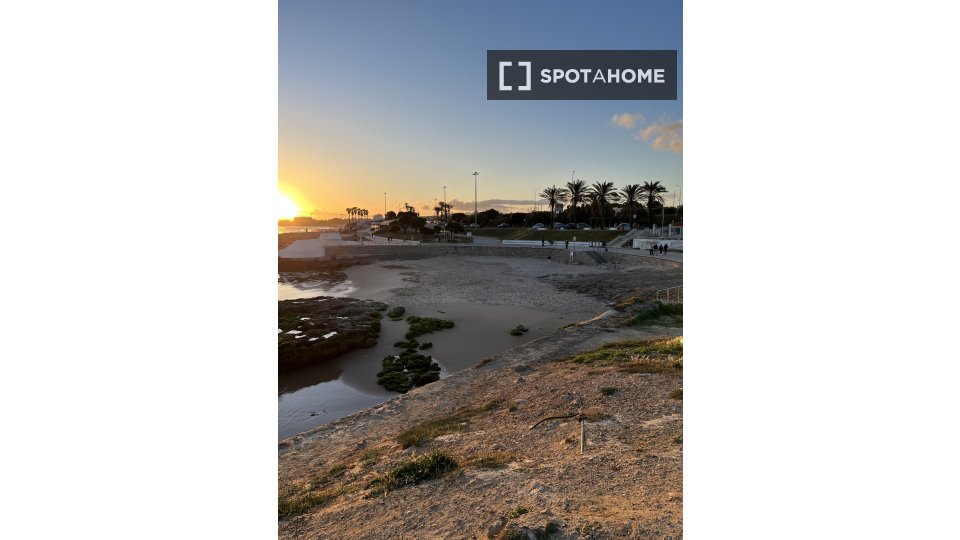 Double room Lisbon, 1 bed, 140m² — photo 3