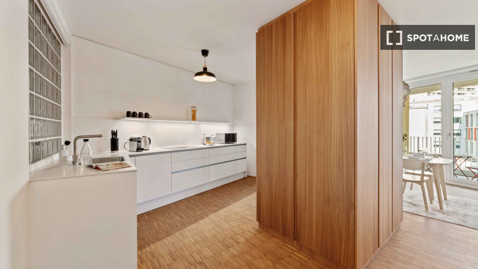 Double room Munich, 4 beds, 104m² — photo 6