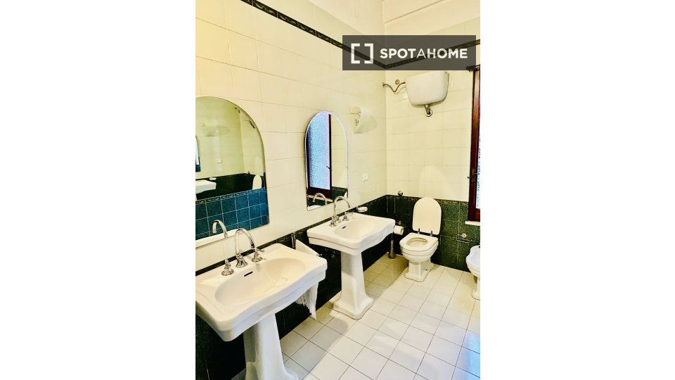 Apartment Cagliari, 3 beds, 300m² — photo 1