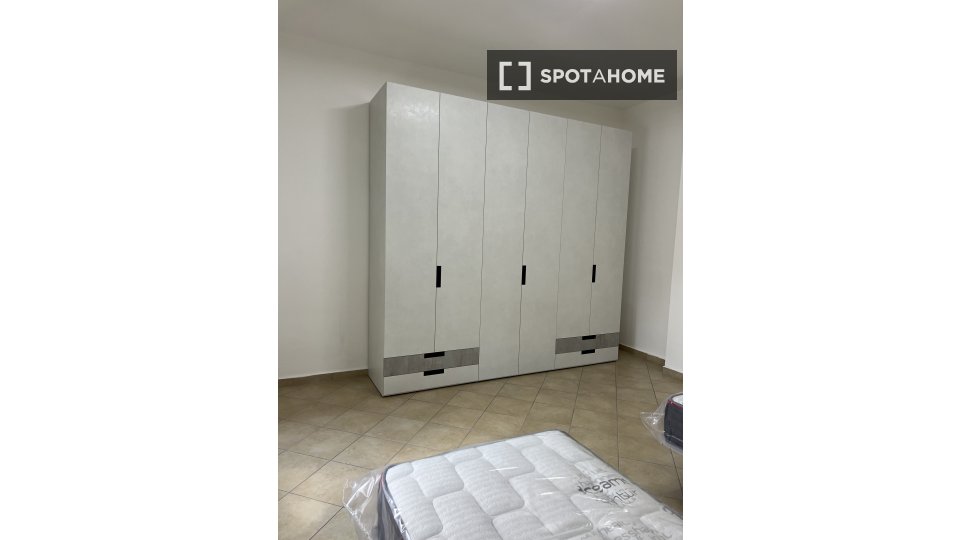 Double room Milan, 2 beds — photo 7