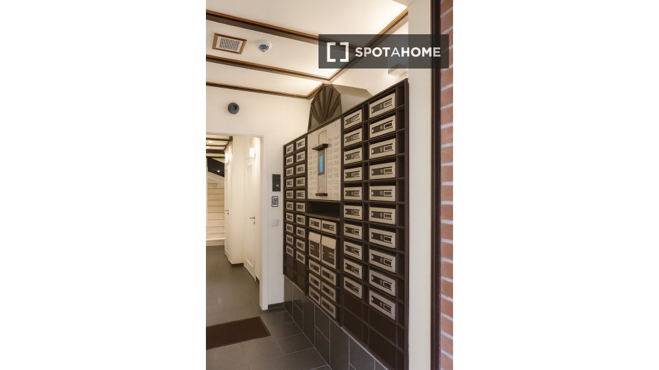 Apartment Brussels, 1 bed, 30m² — photo 2
