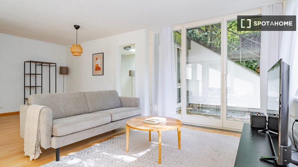 Apartment Zurich, 2 beds, 132m² — photo 2