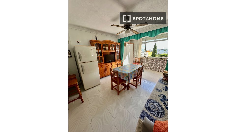 Apartamento en alquiler en Torremolinos, Málaga