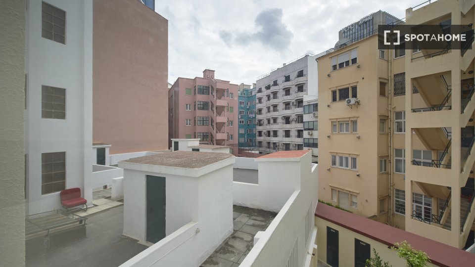 Double room Lisbon, 9 beds — photo 24