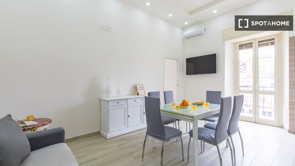 Apartment Naples, 2 beds — photo 5